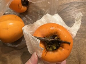 ウイスキーで柿渋を抜く